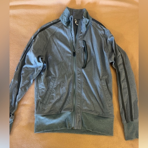 Lululemon Kung Fu Jacket - Picture 2 of 12